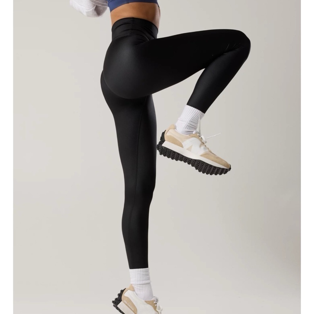 Aerie Offline Hi Rise Faux Leather Solid Black Pull On Leggings Size Small